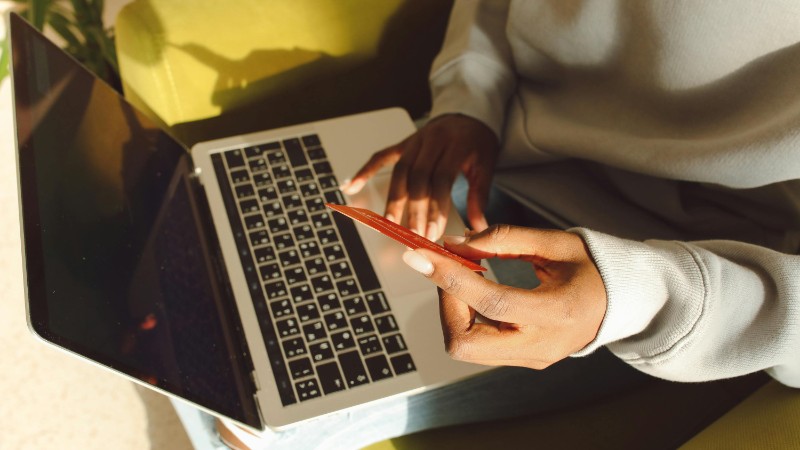 Financial services back in top 5 most flexible industries